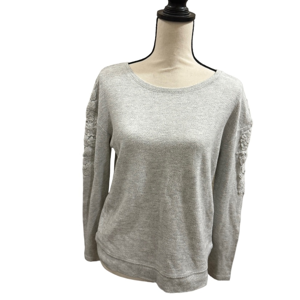 KNOX ROSE LACE SLEEVE LONG SLEEVE